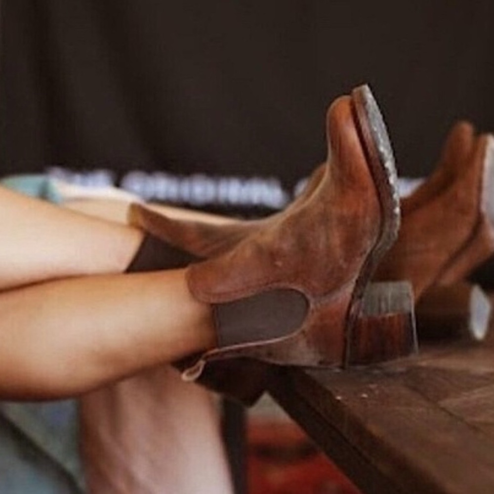 New, Frye Sabrina Chelsea Boots Brown Size 8.5 - Picture 13 of 13